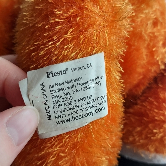 Fiesta 8" Sitting Bear W/Ying Yang Emb. And Jade Pendant - Picture 6 of 8